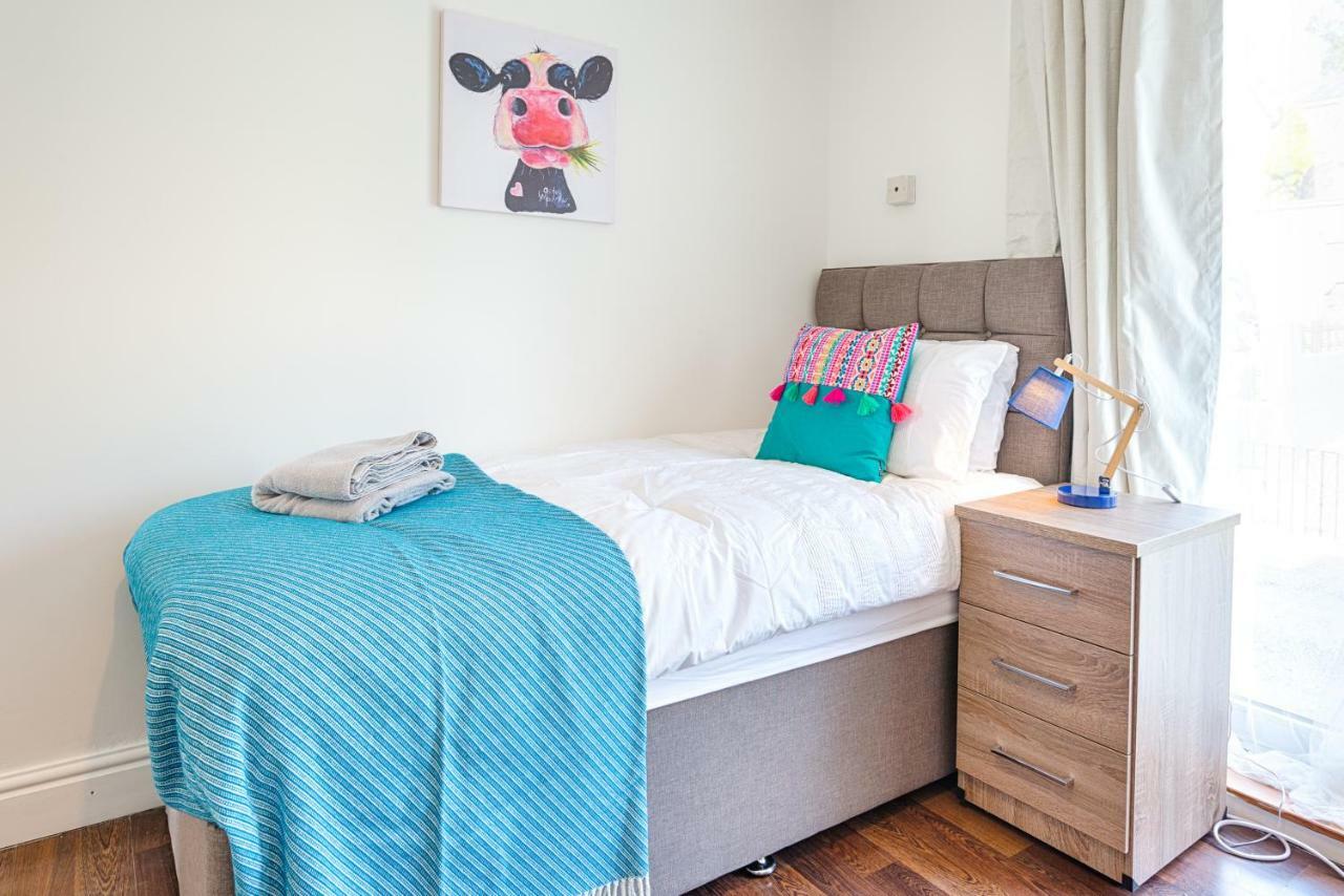 Liberty Spacious Swansea Eksteriør billede